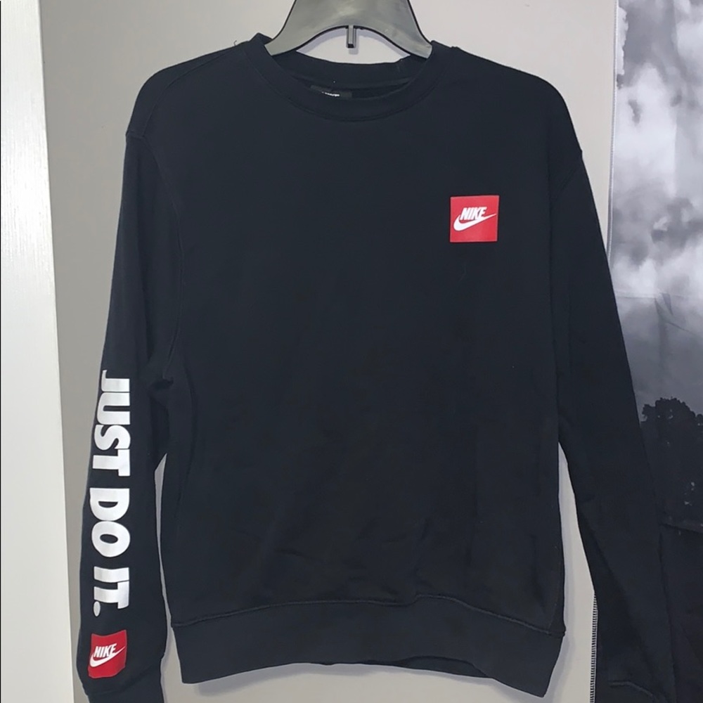 Nike Sweater